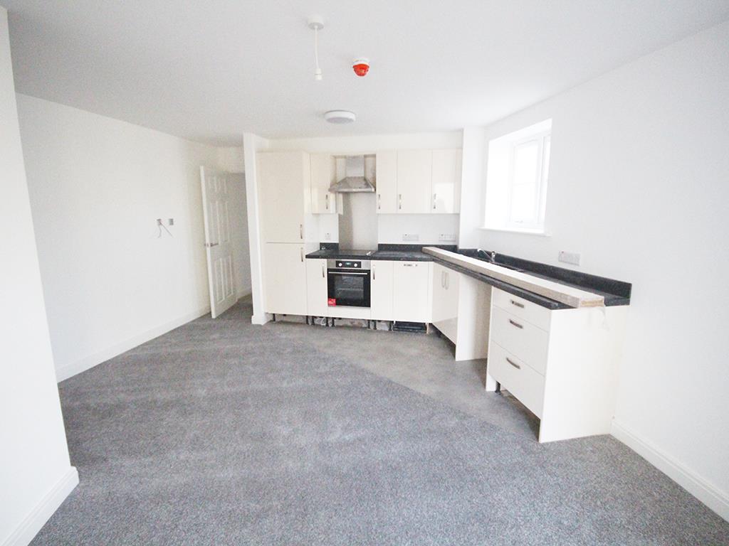 2 bedroom apartment To Let in Earby - IMG_5055.jpg